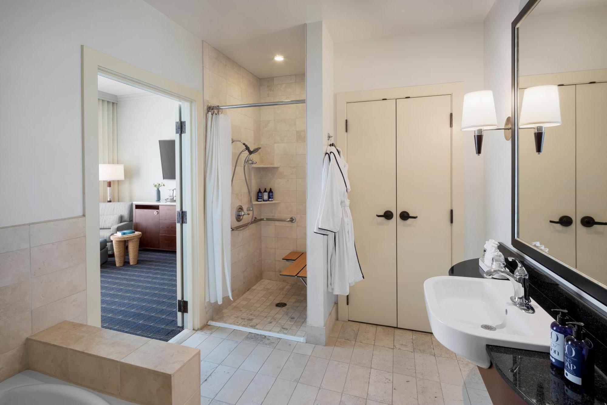 Hotel Casa Madrona And